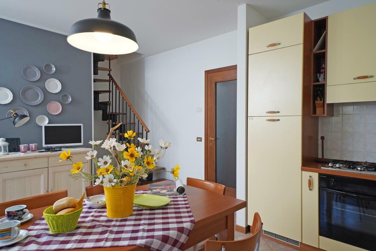Torri Centro Apartment Torri Del Benaco Ngoại thất bức ảnh