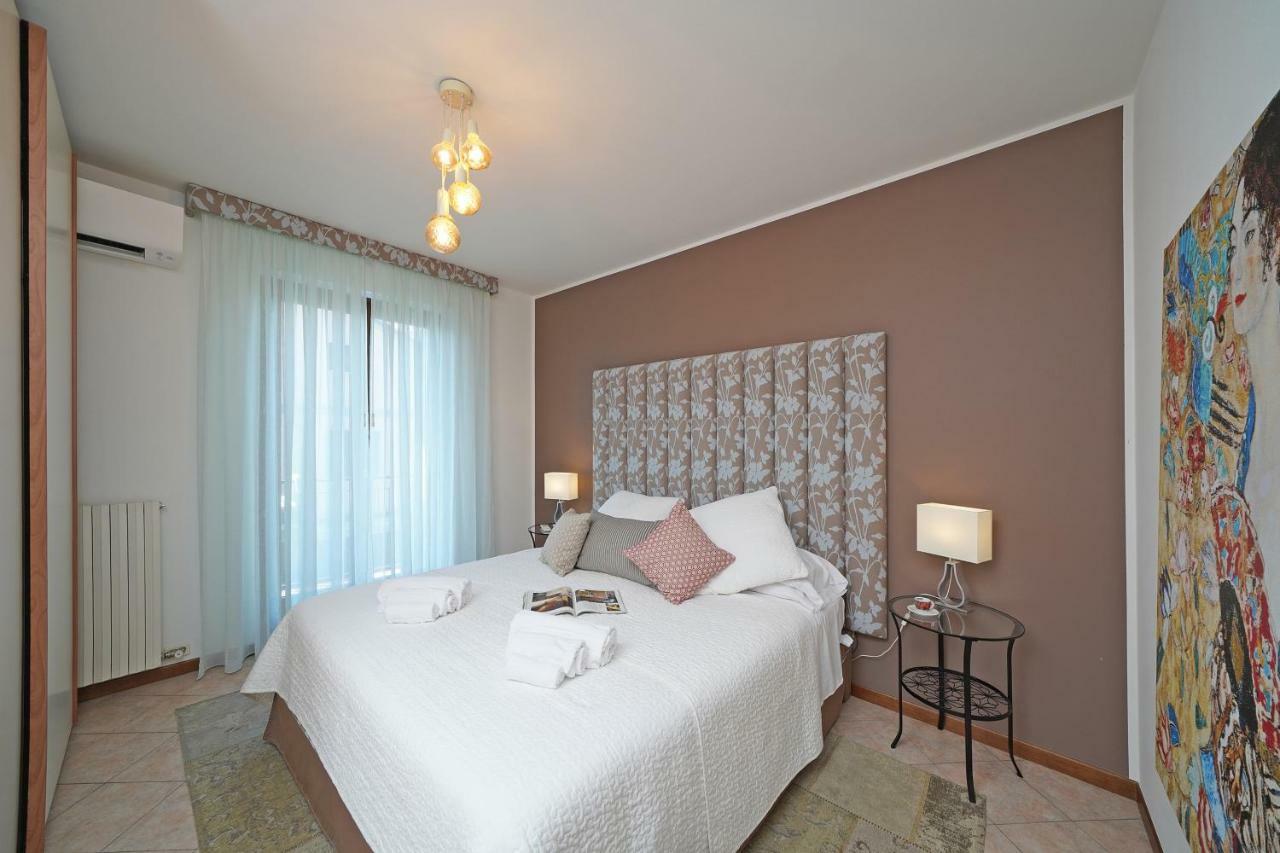 Torri Centro Apartment Torri Del Benaco Ngoại thất bức ảnh