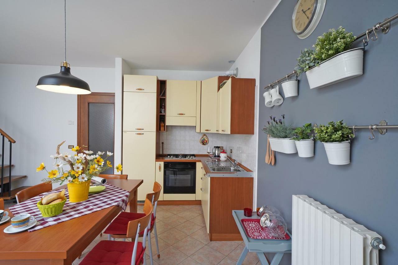 Torri Centro Apartment Torri Del Benaco Ngoại thất bức ảnh
